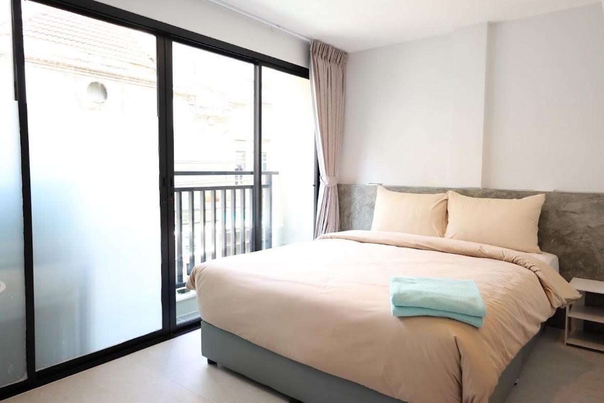 Y House Patong Hostel Eksteriør bilde